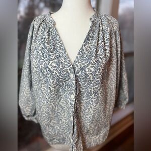 Blue & White Botanical Leaf Print Blouse Size M Puff Sleeve Button Front Scandi